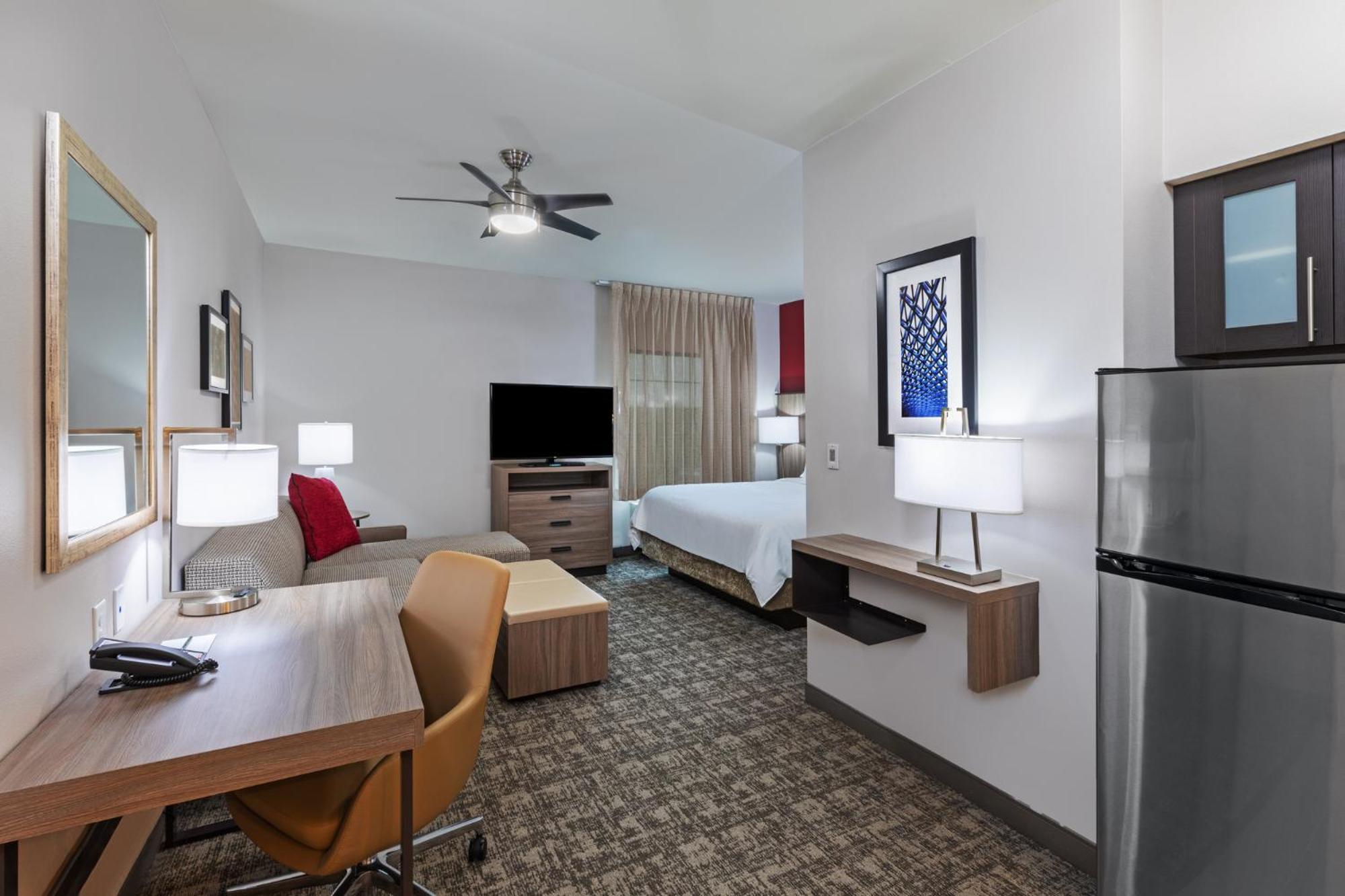 האמבל Staybridge Suites - Houston Iah Airport East By Ihg מראה חיצוני תמונה