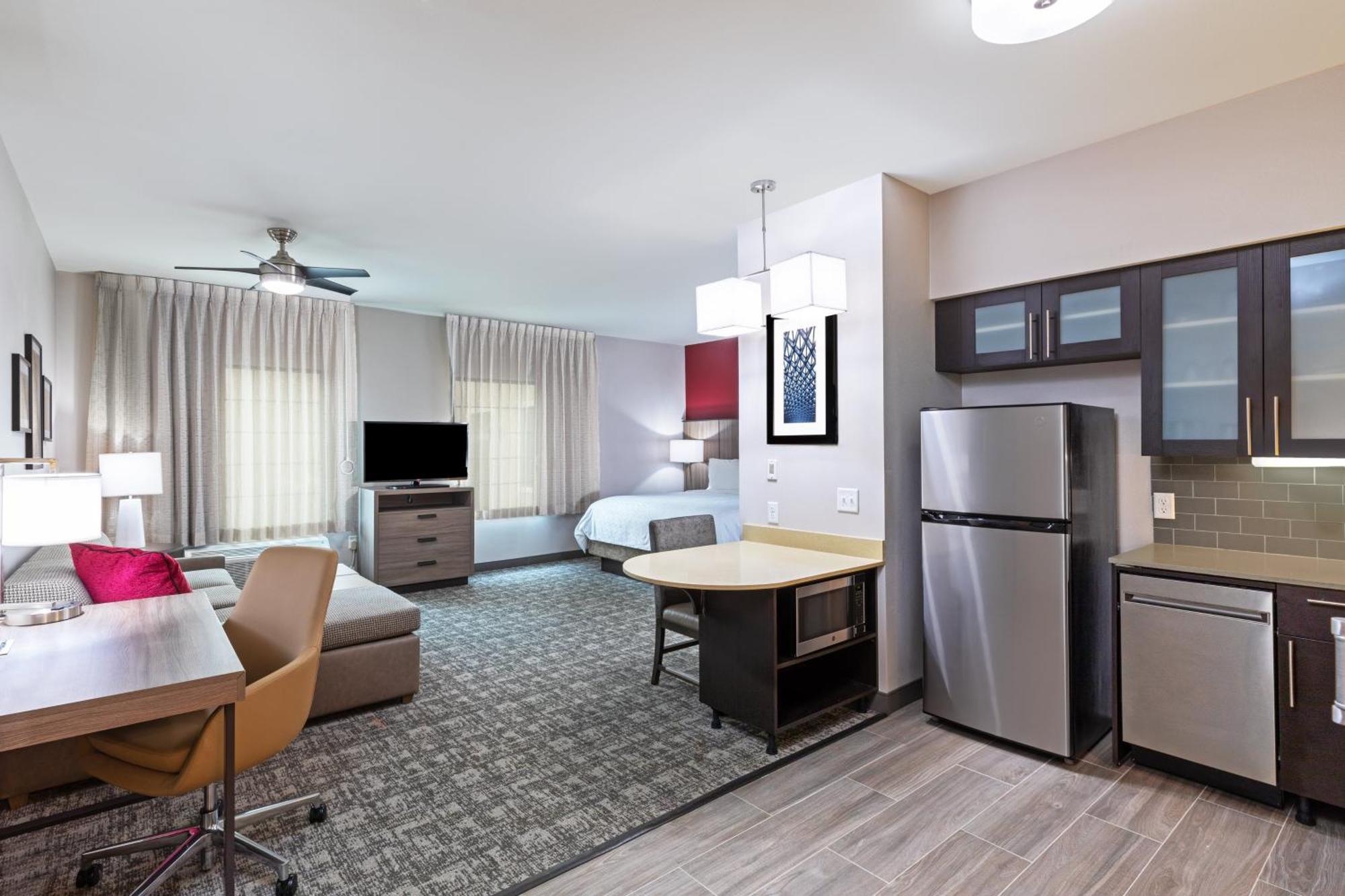 האמבל Staybridge Suites - Houston Iah Airport East By Ihg מראה חיצוני תמונה